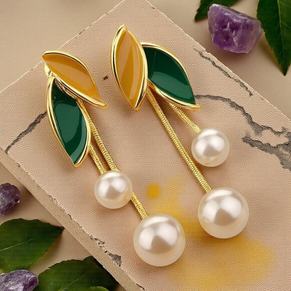 Sparkling Leaf Dangle Pearl Drop Earrings 🍃 | Trendy Jewelry Design ✨ - Picture 8 of 12